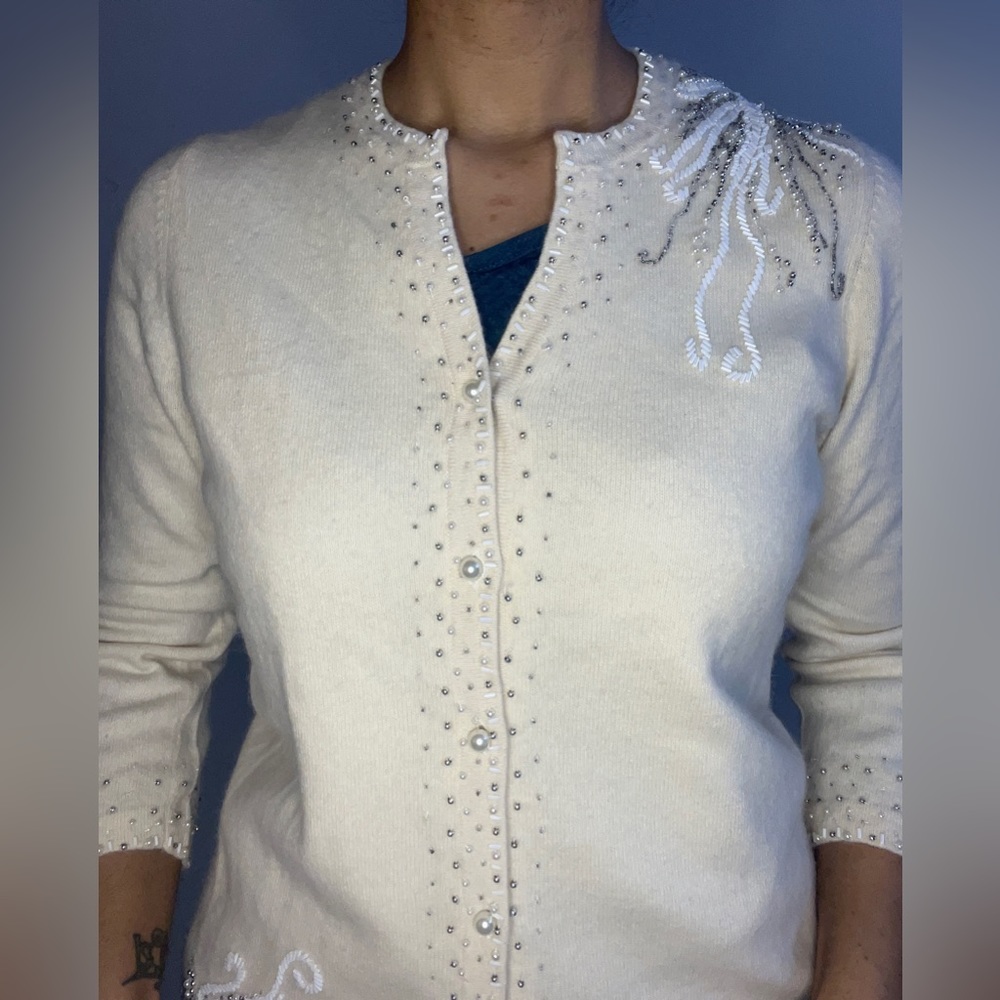 Off White Embroidered Sweater - Picture 6 of 7